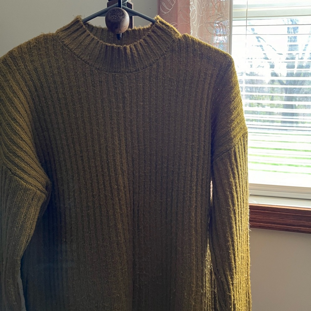 Forever 21 sweater